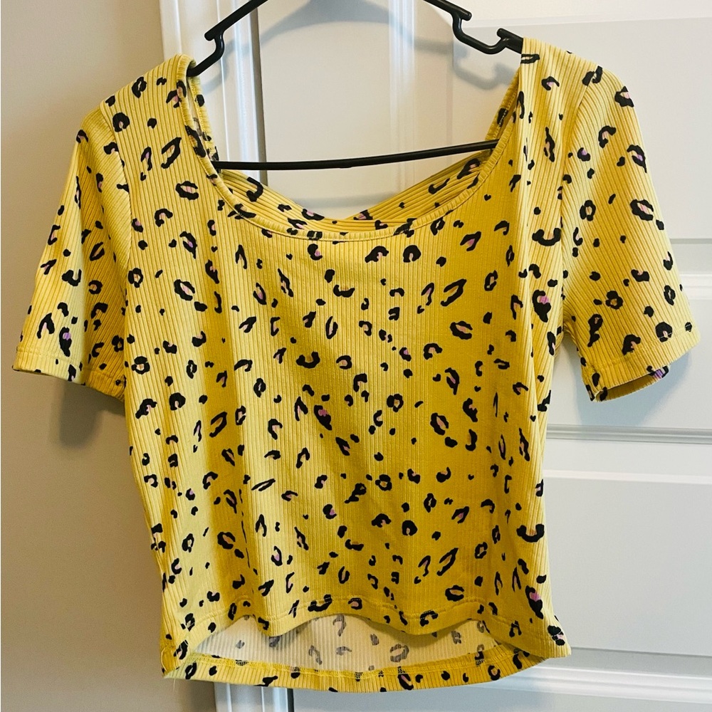 Trendy White Birch cropped shirt!